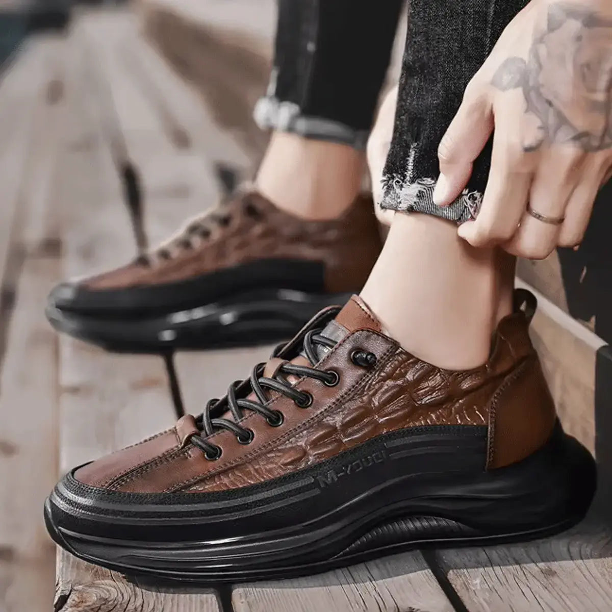 Drako® Men's Croc Skin Sneakers