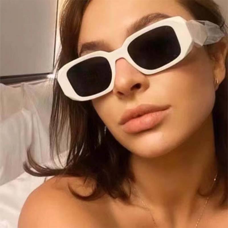 Vintage Vibes Sunglasses - UV400 Protection