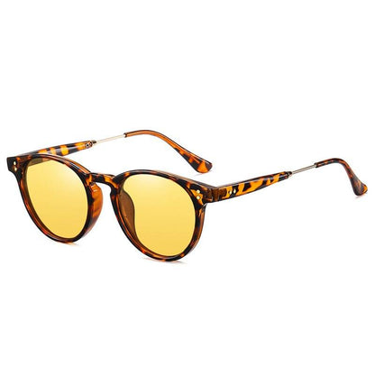 Men's sunglasses in black - UV400 protection for sunny days!