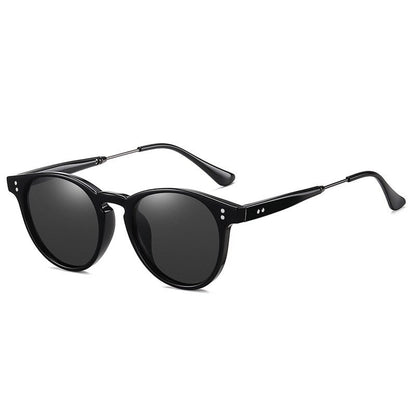 Men's sunglasses in black - UV400 protection for sunny days!