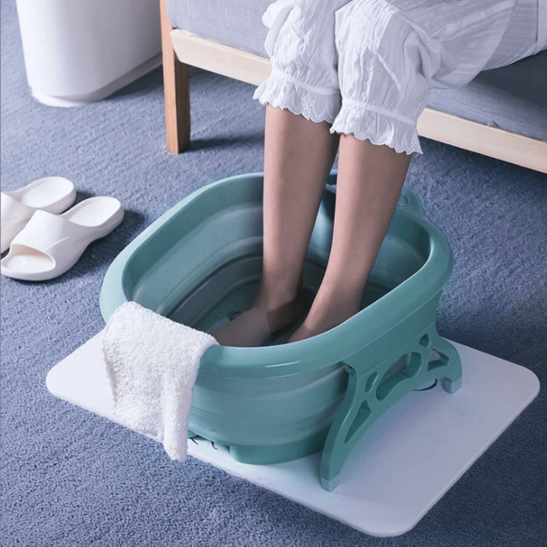 Foldable Foot Spa Basin with Massage Rollers – Comfort for Tired Feet
