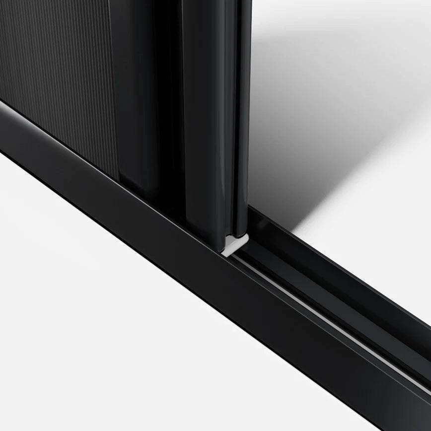 Privacy screen with hidden frame
