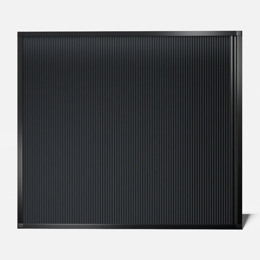 Privacy screen with hidden frame
